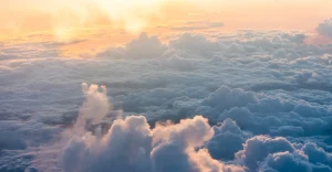 Image of clouds over the horizon